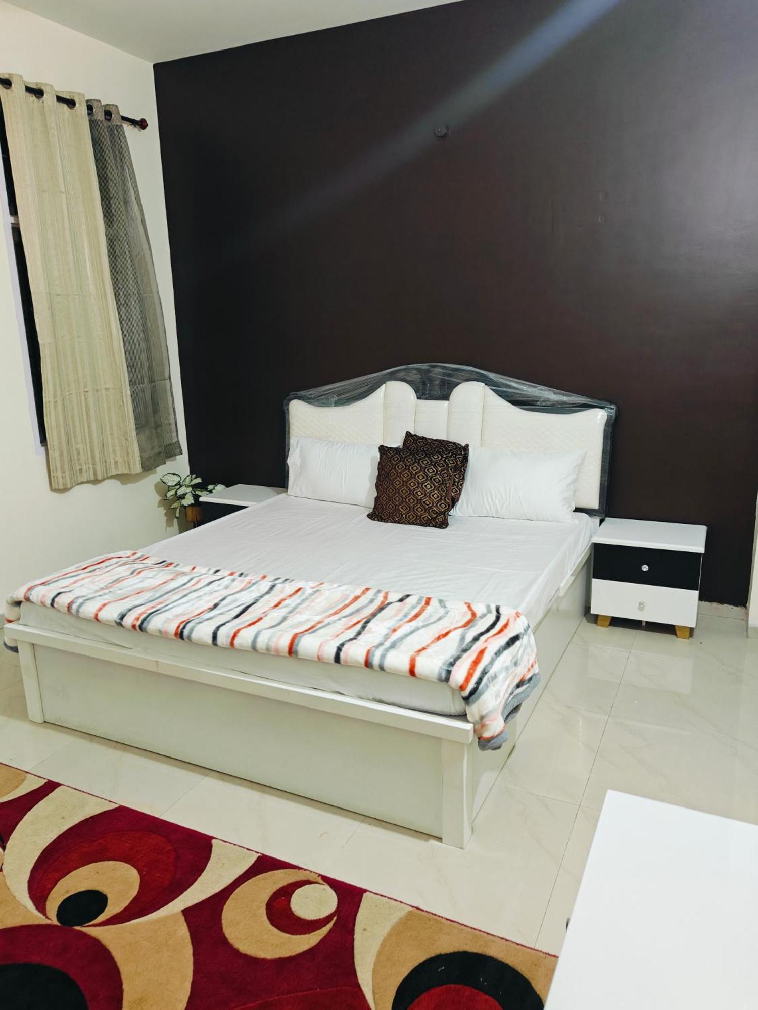 Ava Homestay Indore Bagian luar foto