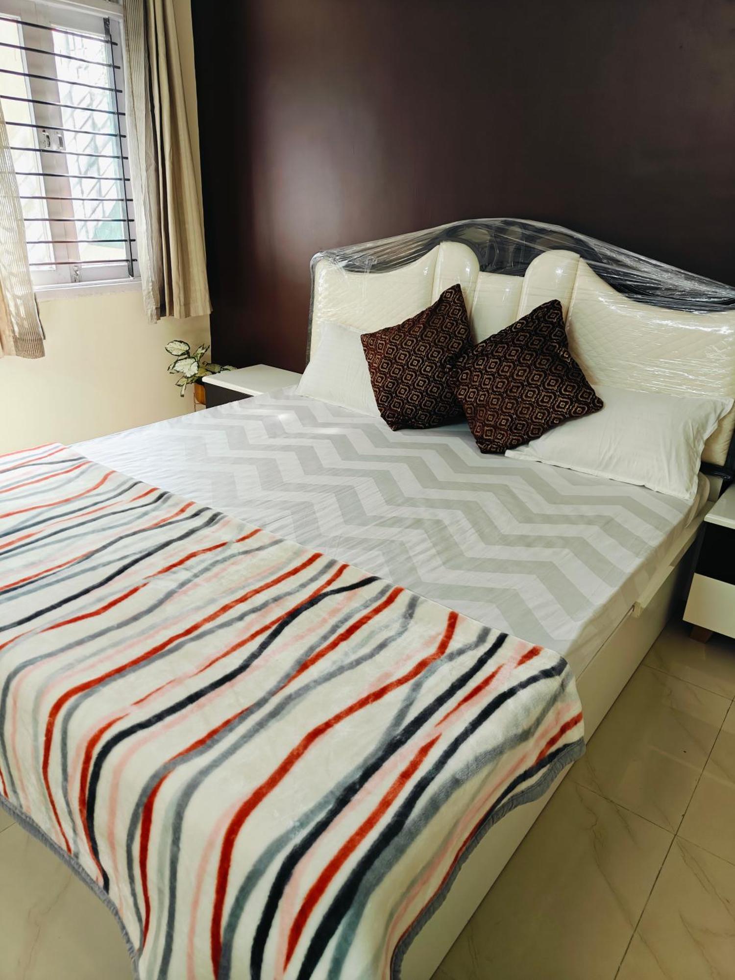 Ava Homestay Indore Bagian luar foto