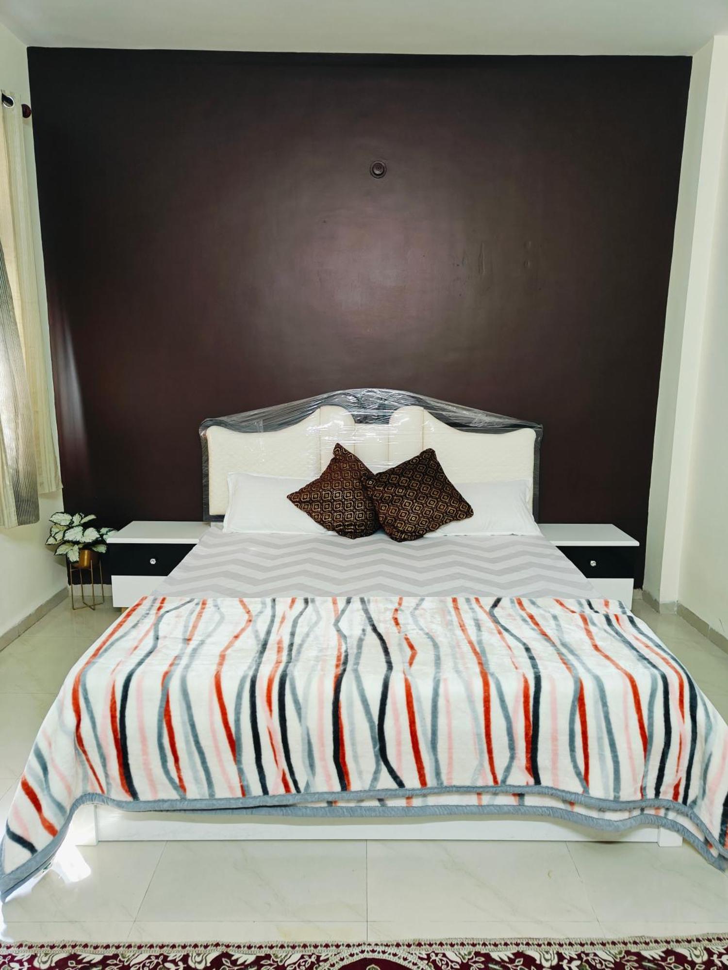 Ava Homestay Indore Bagian luar foto