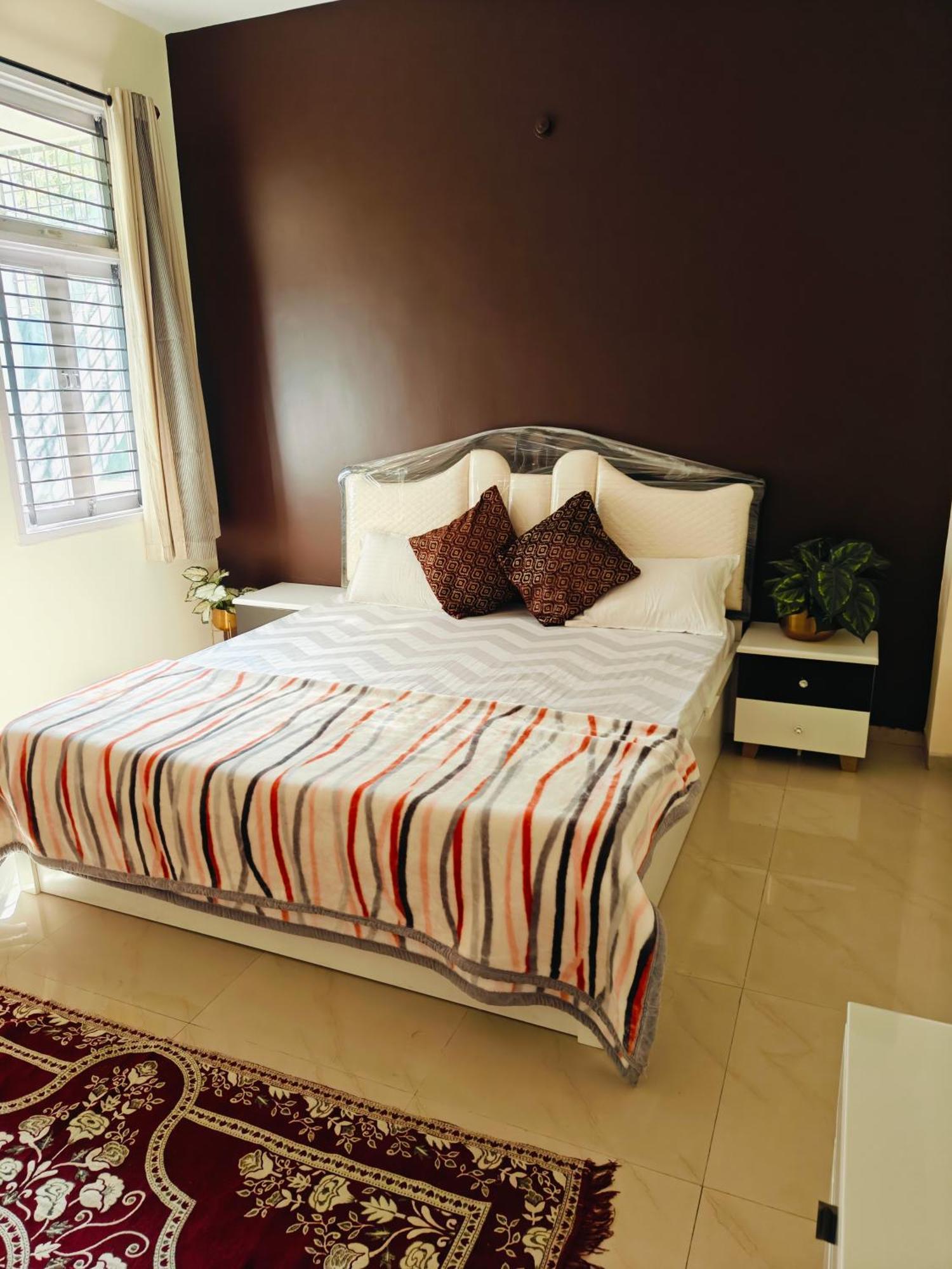 Ava Homestay Indore Bagian luar foto